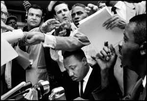 USA. Alabama. Birmingham. 1962. Reverend Martin Luther KING at a press conference.